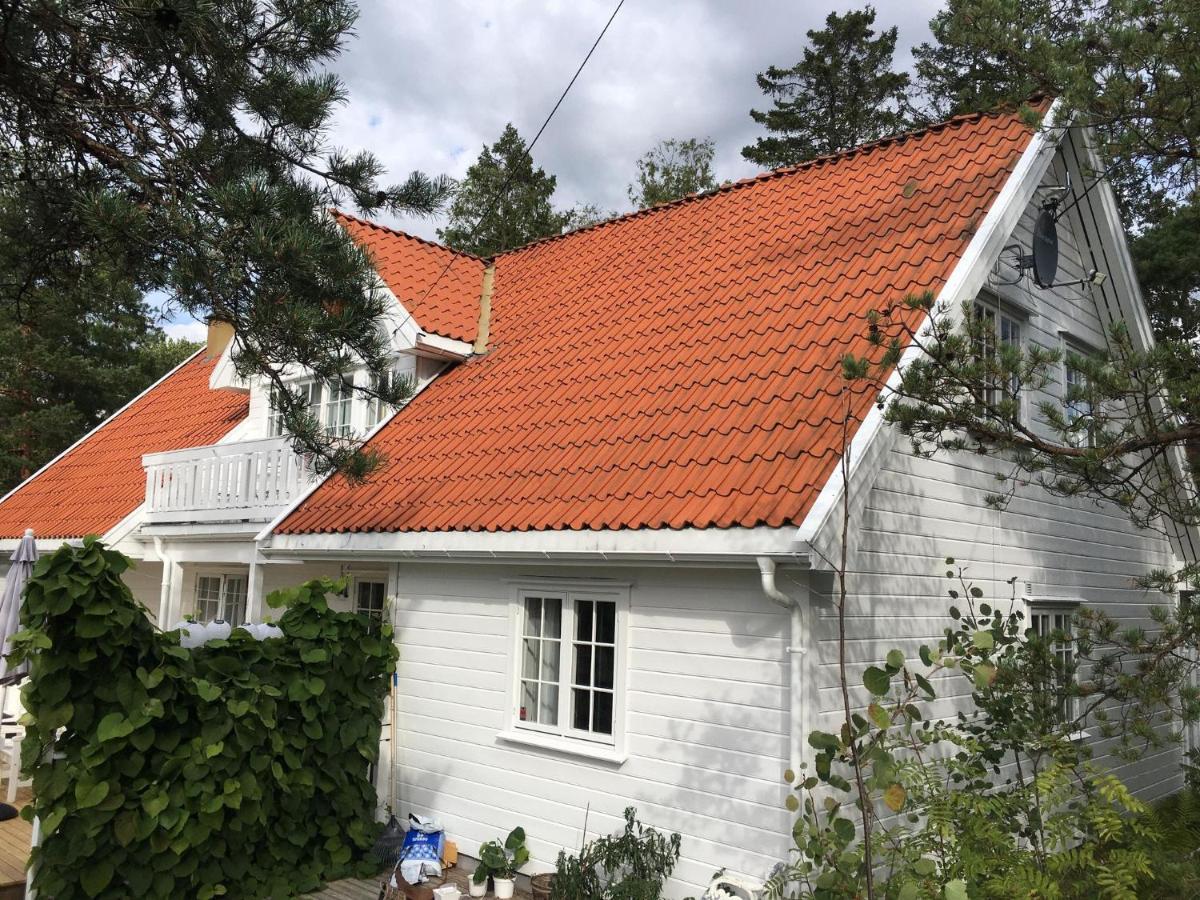 Leilighet I Sorlandshus I Son - Sjoutsikt - Naer Son Spa エクステリア 写真